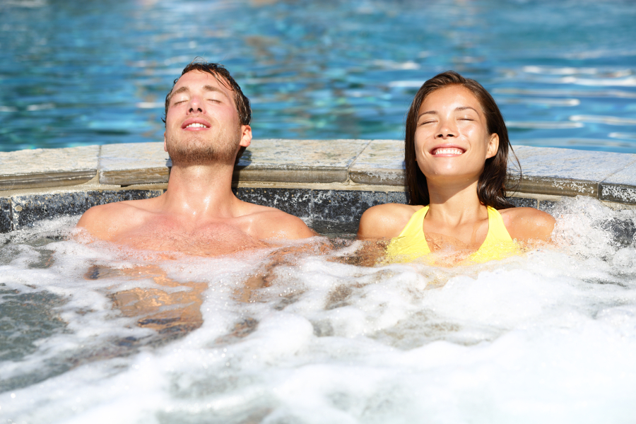 séance je jacuzzi dans un club vacances Corse 